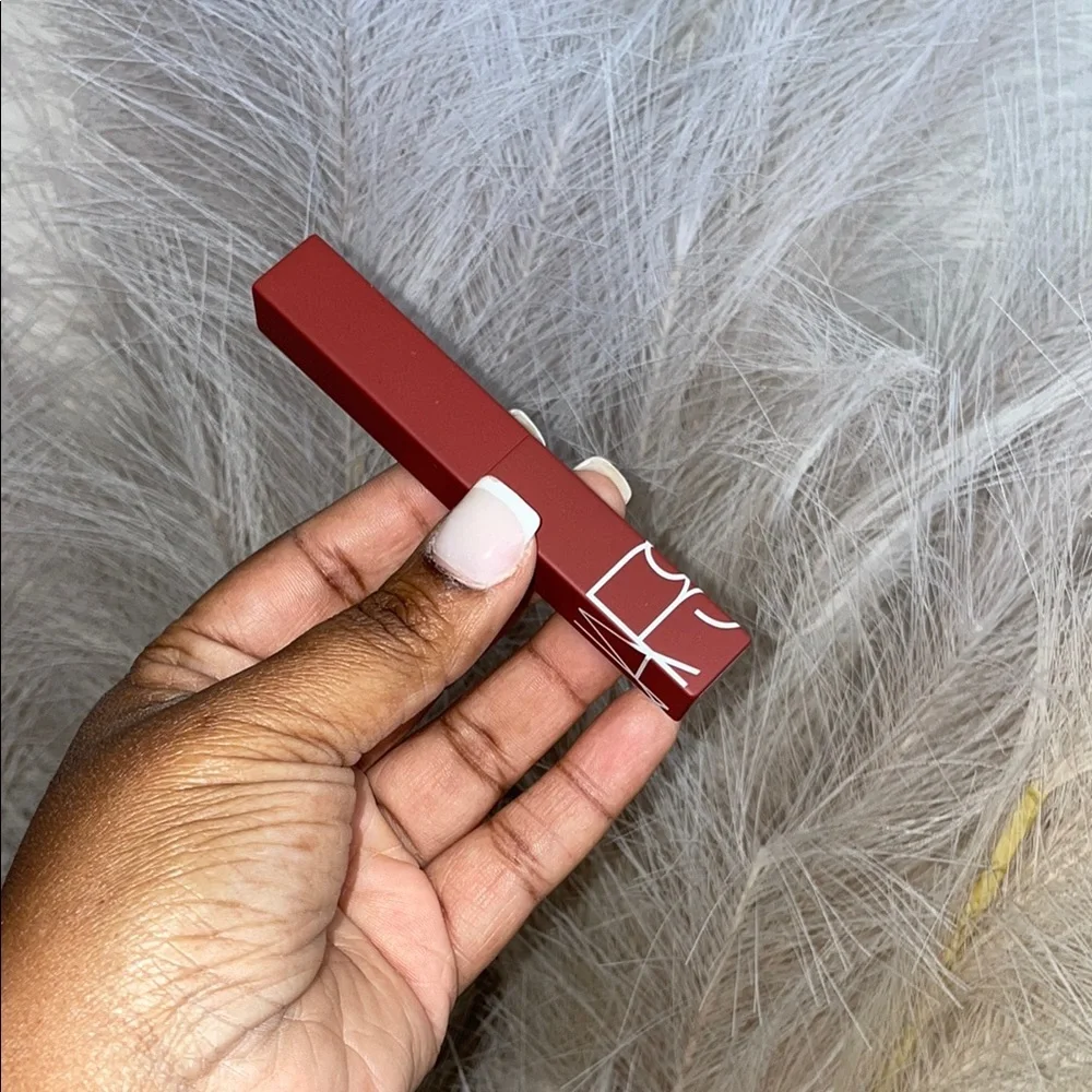NARS Matte Lipstick - Picture 3 of 7